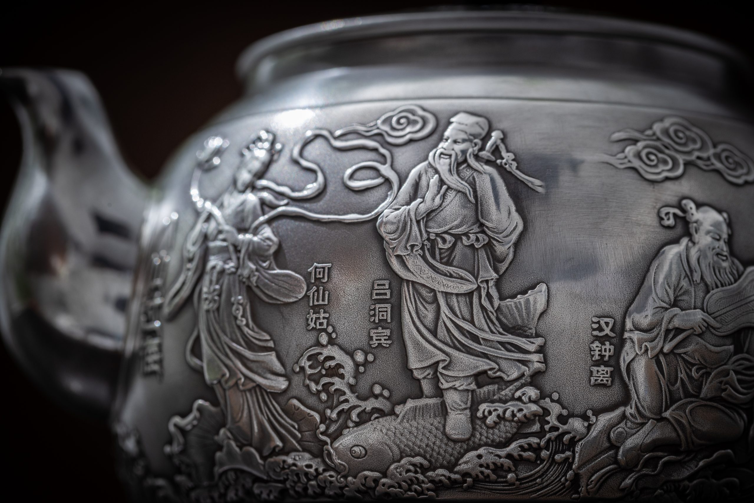 干货篇|看完便了解传统手工银壶与工业机制银壶的不同。